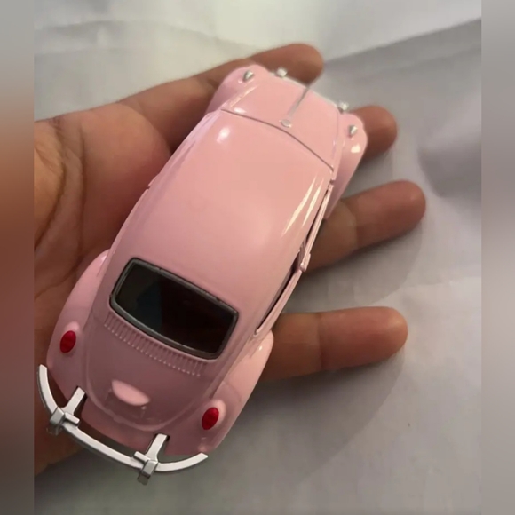 COPY - New VW Volkswagen die cast model car.  See all pics for … - Picture 4 of 16